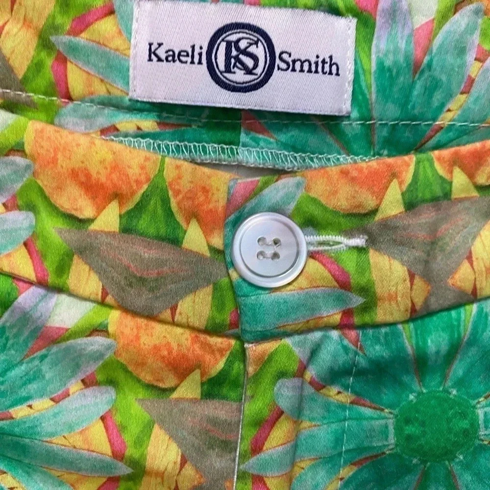 Kaeli Smith Tropical Colorful Floral Pink Green Printed Shorts Pockets Size 6
